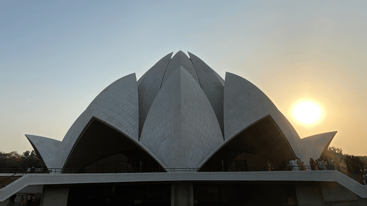 AN ANALYTICAL AND COMPARATIVE STUDY OF THE ETHICAL RELATIONSHIP BETWEEN THE LAITY AND THE MONASTIC COMMUNITY IN NIKAYA LITERATURE (2026)